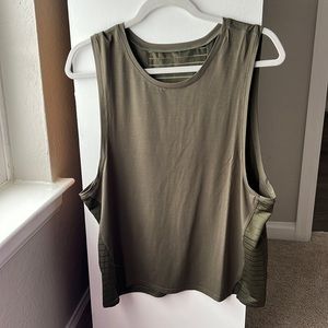 TRACE MUSCLE TANK